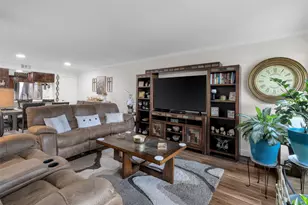23 April Hill, Conroe, TX 77356 - Photo 18