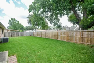 522 Jeff Davis Dr, Richmond, TX 77469 - Photo 2