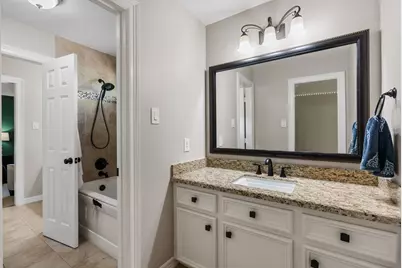 7027 Centre Oaks Drive, Houston, TX 77069 - Photo 38