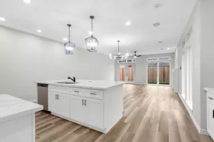 1319 W Bell St, Houston, TX 77019 - Photo 8