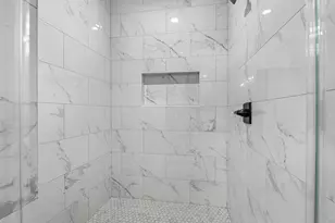 1319 W Bell St, Houston, TX 77019 - Photo 28