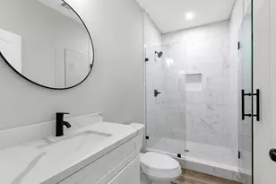 1319 W Bell St, Houston, TX 77019 - Photo 18