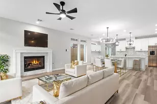 1319 W Bell St, Houston, TX 77019 - Photo 2