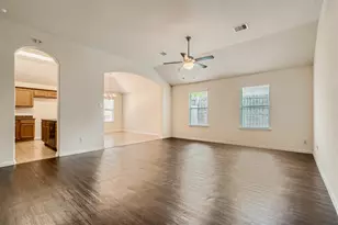 2000 Briar Grove Dr, Conroe, TX 77301 - Photo 2