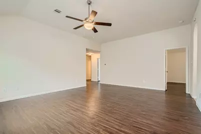 2000 Briar Grove Drive, Conroe, TX 77301 - Photo 4