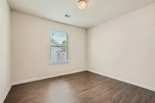 2000 Briar Grove Dr, Conroe, TX 77301 - Photo 18