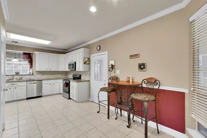 9822 El Chaco Street, Baytown, TX 77521 - Photo 12