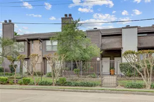 8020 Braesmain Dr, Houston, TX 77025 - Photo 1