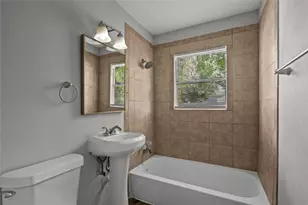 5931 Southville St, Houston, TX 77033 - Photo 16
