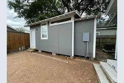 2118 1/2 Carter Street, Houston, TX 77008 - Photo 1