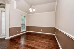 3715 Crescent Dr, Pearland, TX 77584 - Photo 4
