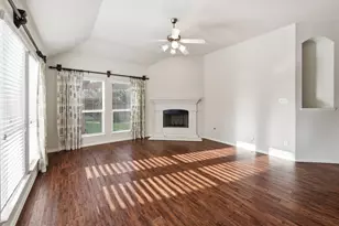 10022 Darrell Springs Ln, Tomball, TX 77375 - Photo 14