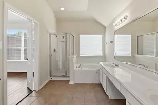 10022 Darrell Springs Ln, Tomball, TX 77375 - Photo 22