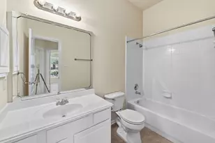 10022 Darrell Springs Ln, Tomball, TX 77375 - Photo 24