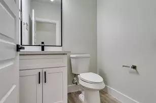 5610 Kittridge St, Houston, TX 77028 - Photo 14
