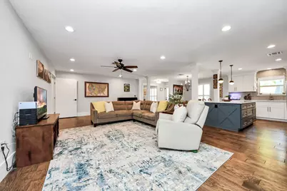 2219 Willowby Dr, Houston, TX 77008 - Photo 12