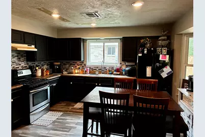2 Sarita Road, Angleton, TX 77515 - Photo 6