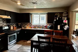 2 Sarita Rd, Angleton, TX 77515 - Photo 6