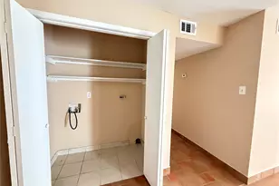 7200 Clarewood Dr, Houston, TX 77036 - Photo 6