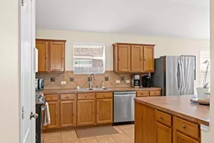 16106 Colt Springs Ln, Cypress, TX 77429 - Photo 10