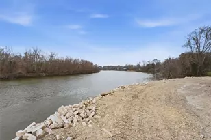 370 Co Rd 1333, Liberty, TX 77575 - Photo 6