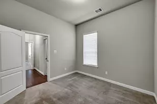 2051 Brookmont Dr, Conroe, TX 77301 - Photo 30