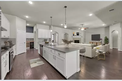 2051 Brookmont Drive, Conroe, TX 77301 - Photo 6