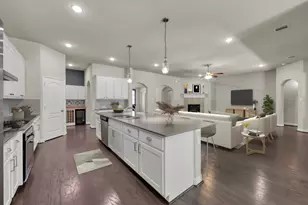 2051 Brookmont Dr, Conroe, TX 77301 - Photo 6