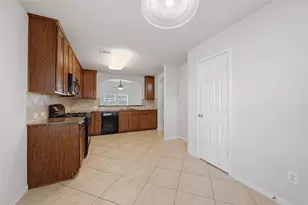 2819 Halcyon Time Trail, Houston, TX 77045 - Photo 16