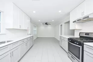 5214 De Milo Dr, Houston, TX 77092 - Photo 8