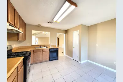 16026 Barbarossa Drive, Houston, TX 77083 - Photo 10