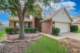 15103 Petal Rose Ct, Cypress, TX 77433 - Photo 2