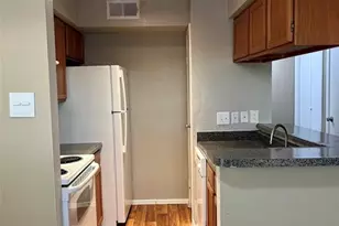 18511 Egret Bay Blvd, Webster, TX 77058 - Photo 12