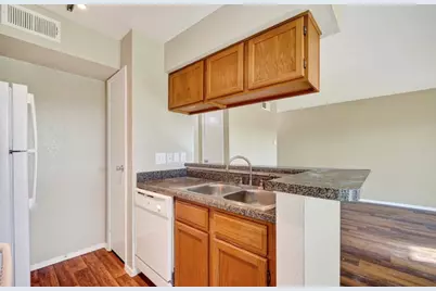 18511 Egret Bay Boulevard #312, Webster, TX 77058 - Photo 2