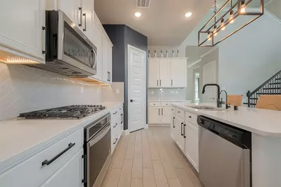 6410 Tiburon Lakes Drive, Katy, TX 77493 - Photo 18