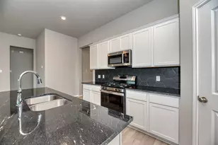 21115 Sunlight Grv Dr, Rosharon, TX 77583 - Photo 2