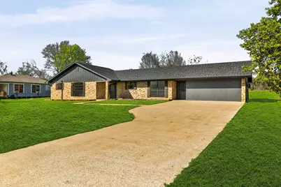407 Quincy Avenue, Alto, TX 75925 - Photo 1