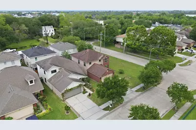 8902 Iron Springs Drive, Houston, TX 77034 - Photo 34