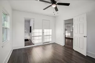 105 Lee Dr, La Marque, TX 77568 - Photo 4