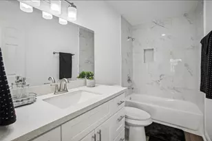 105 Lee Dr, La Marque, TX 77568 - Photo 6