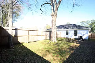 6709 Greenhurst St, Houston, TX 77091 - Photo 8