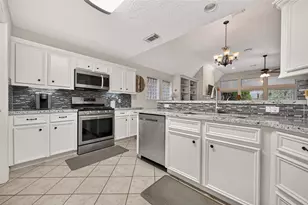 165 April Cove, Montgomery, TX 77356 - Photo 18