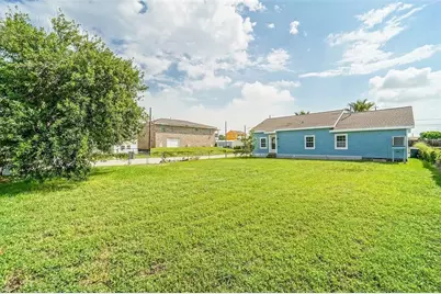 2119 67th St Street, Galveston, TX 77551 - Photo 16