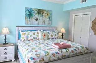 7000 Seawall Blvd, Galveston, TX 77551 - Photo 16