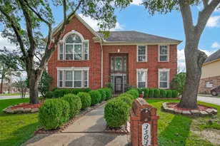 3503 Ashlock Dr, Houston, TX 77082 - Photo 2