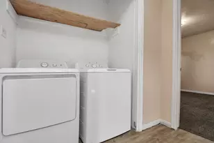 8914 Pecan Pl Dr, Houston, TX 77071 - Photo 26