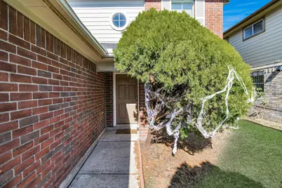 8914 Pecan Place Drive, Houston, TX 77071 - Photo 8