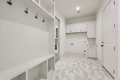 4817 Kingfisher Drive, Houston, TX 77035 - Photo 8