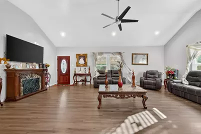 1619 Dolores Street, Rosharon, TX 77583 - Photo 2