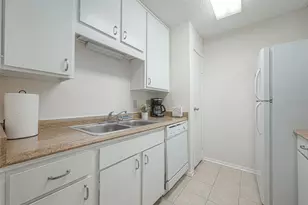 7900 N Stadium Dr, Houston, TX 77030 - Photo 8